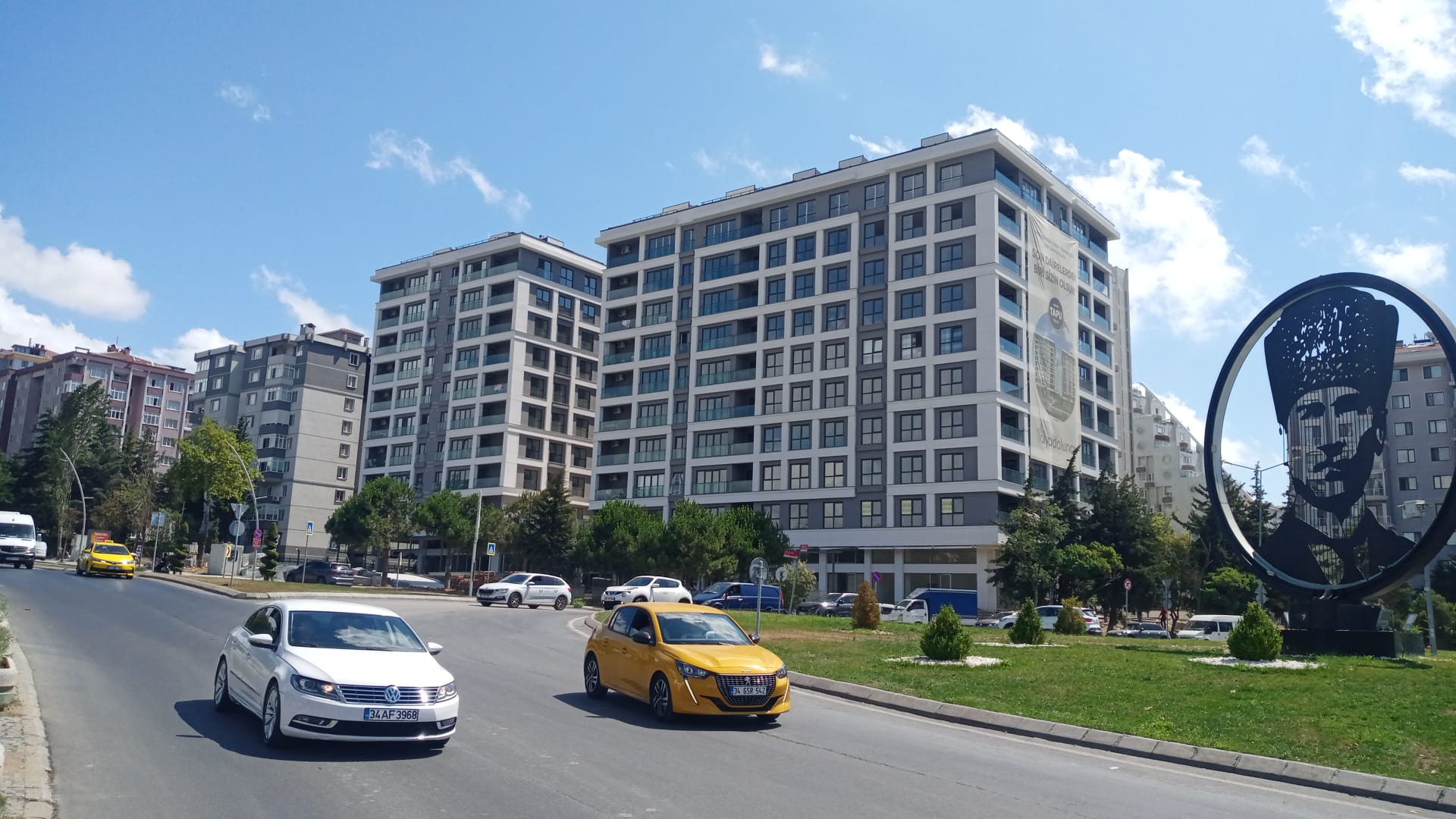 ALYA DOLUNAY