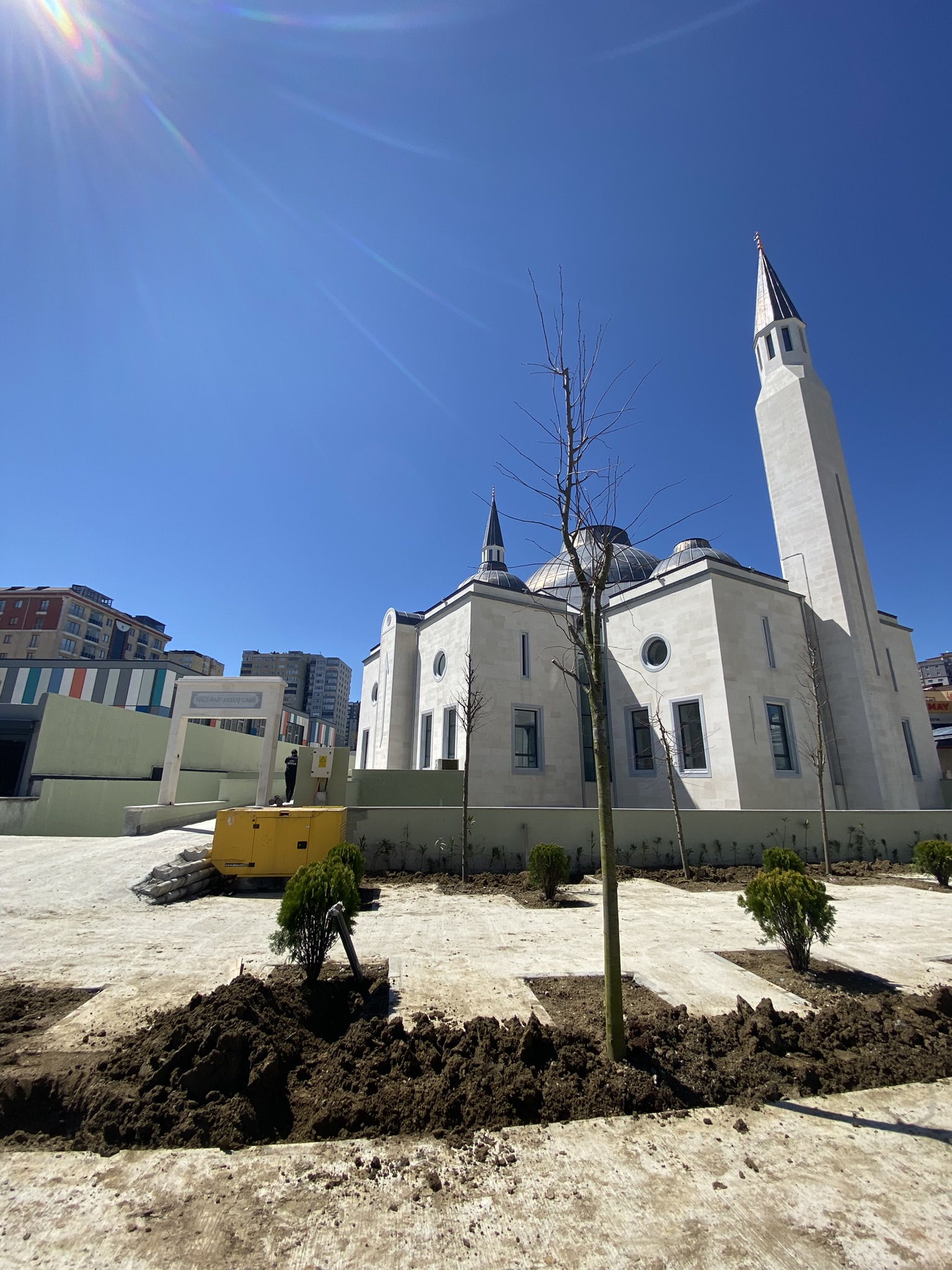 HACI NAİF AKKUŞ CAMİ 